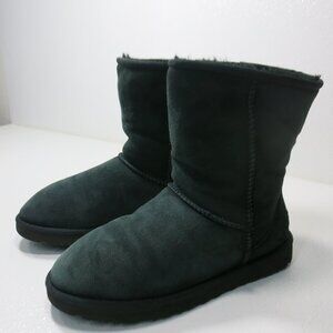 UGG Australia Classic Short Insulated Winter Boots Women's Winter Footwear sz 8